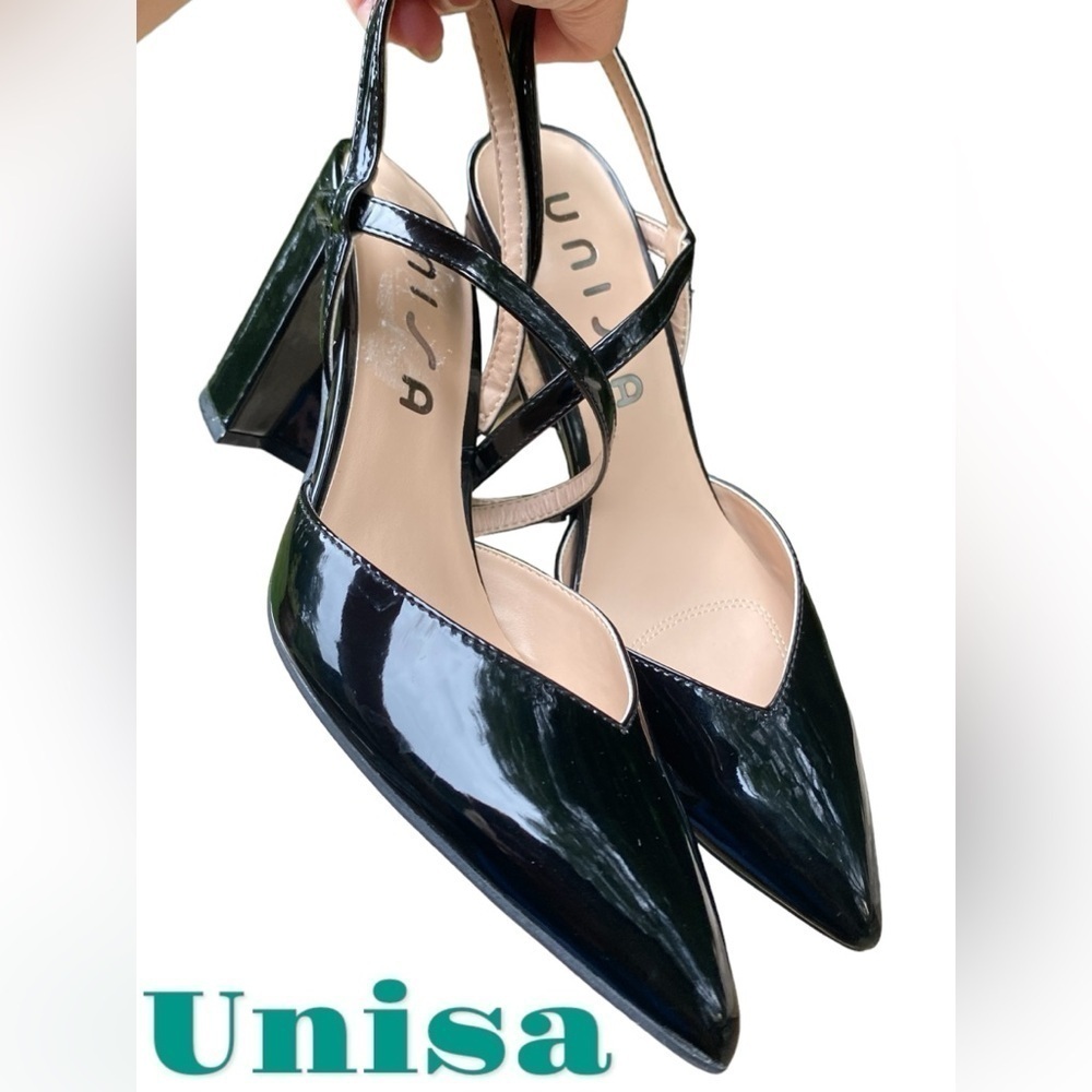 Unisa-New w/o box size7.5 “Marliee” vegan patent point toe w/3.25” block heel
